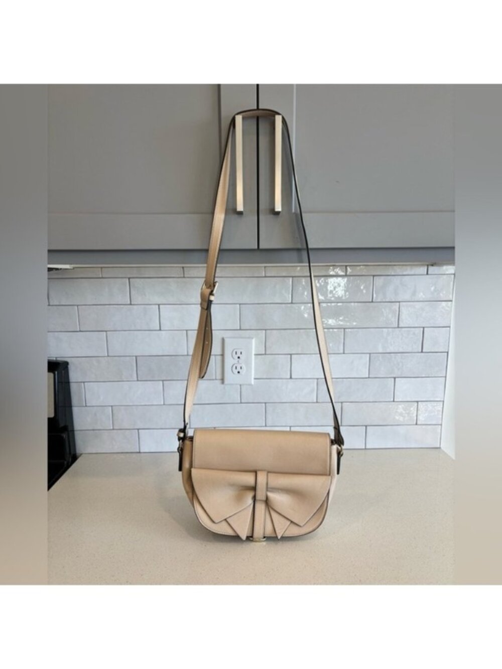 Gianni Bini Lucy Bone Bow Vegan Leather Crossbody Bag Purse Ivory Cream NWOT